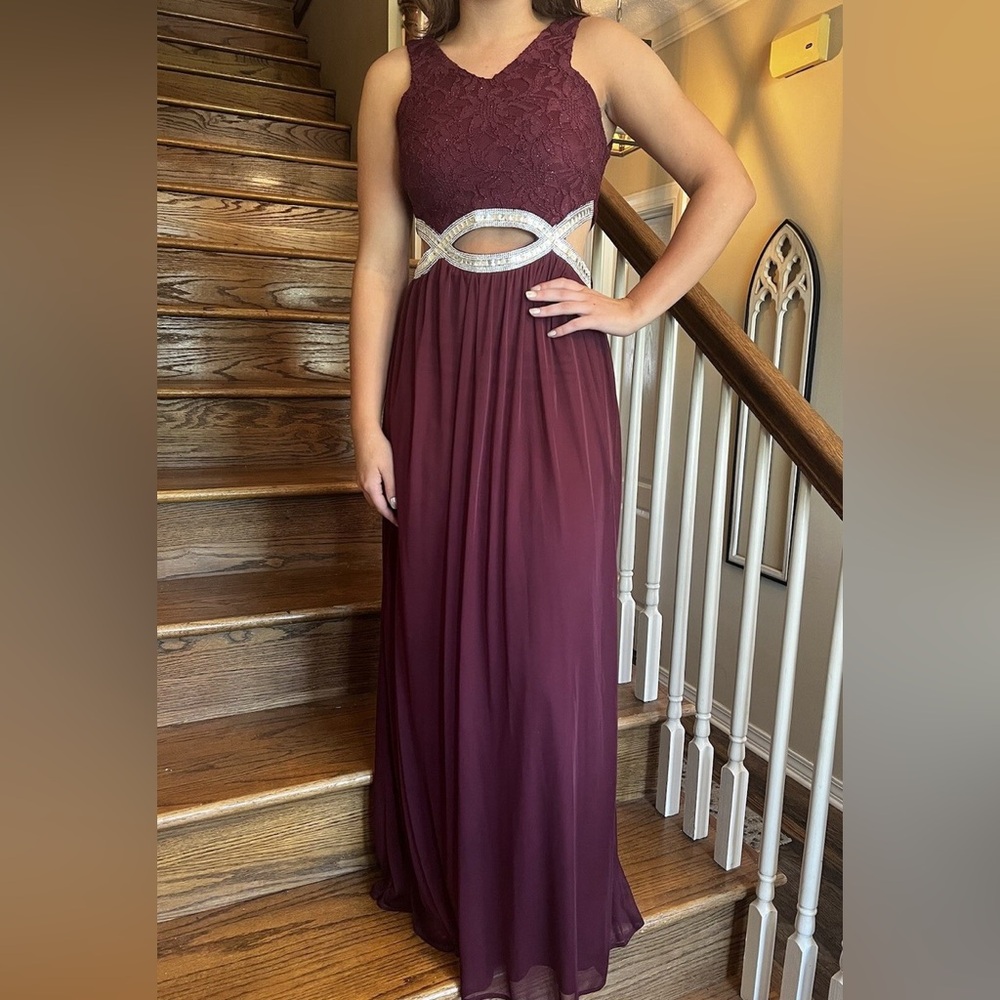 Speechless Formal Prom Dress | Maroon Burgundy Red | Junior’s Size 1